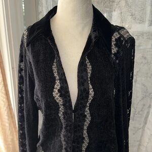 NWT Zara Black Velvet Burnout Button Front Blouse SZ S